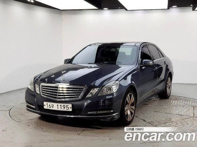 Mercedes-Benz E-Class 2010