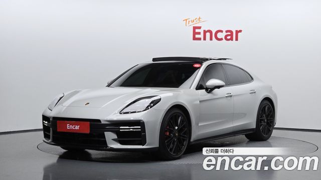 Porsche Panamera 2025