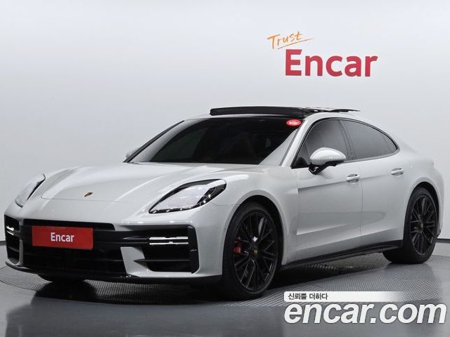 Porsche Panamera 2025