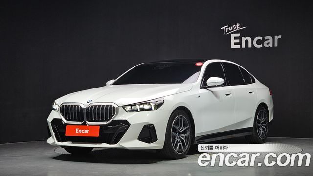 BMW 5-Series 2025