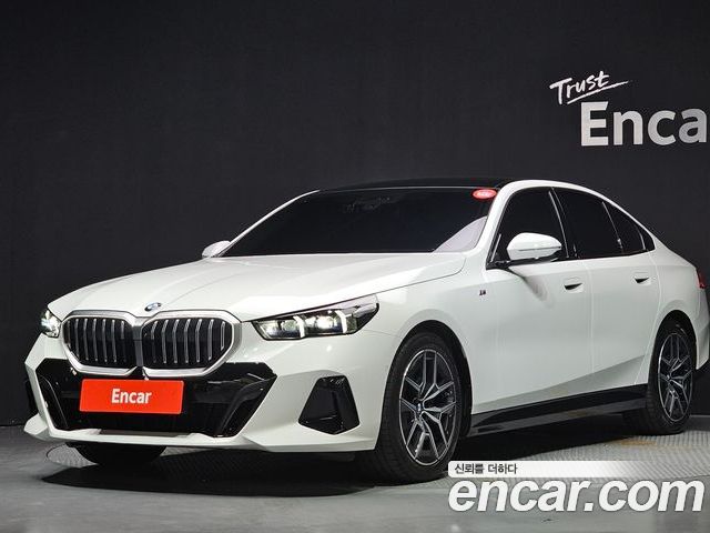 BMW 5-Series 2025