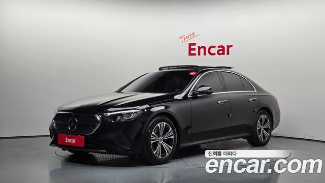 Mercedes-Benz E-Class 2024