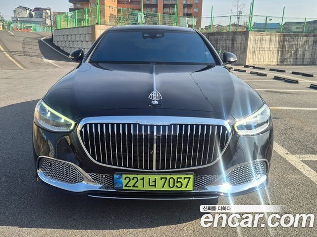 Mercedes-Benz S-Class 2023