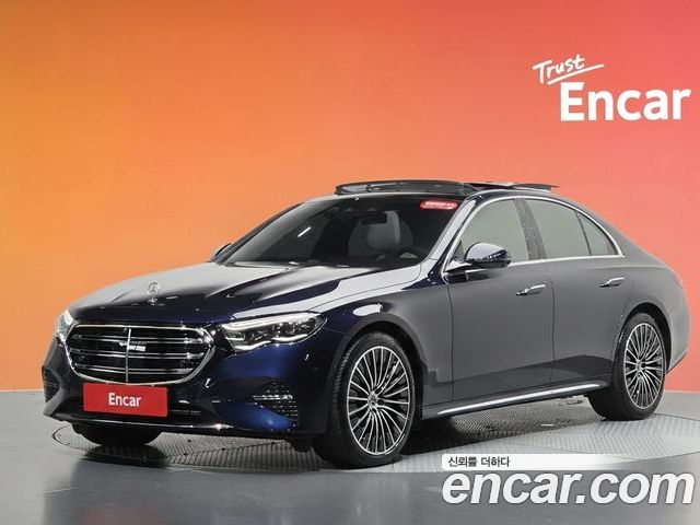 Mercedes-Benz E-Class 2024