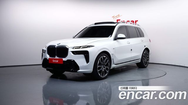 BMW X7 2025