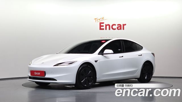 Tesla Model 3 2025