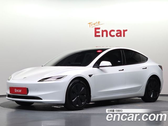 Tesla Model 3 2025