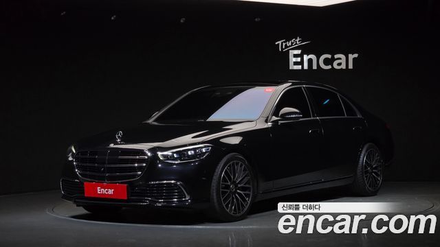 Mercedes-Benz S-Class 2025