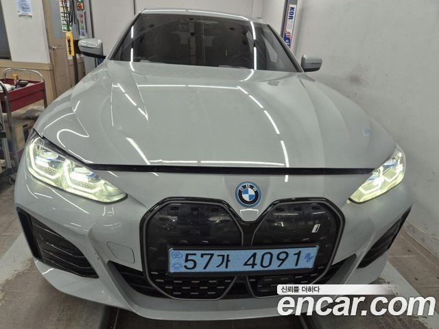 BMW i4 2023