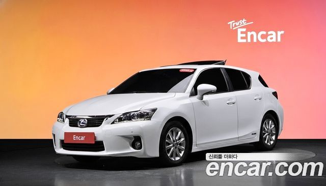 Lexus CT200h 2012