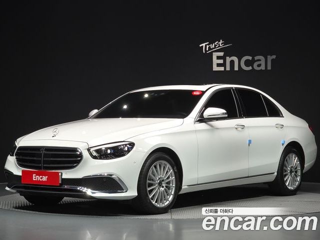Mercedes-Benz E-Class 2023