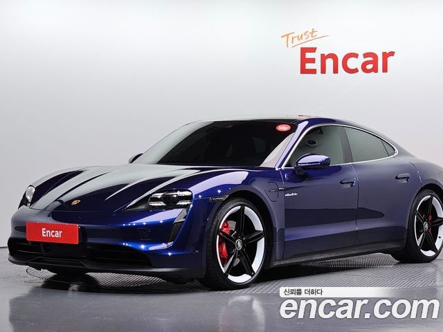 Porsche Taycan 2021
