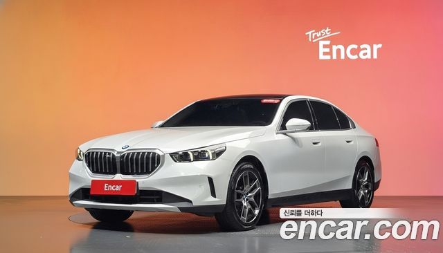 BMW 5-Series 2025