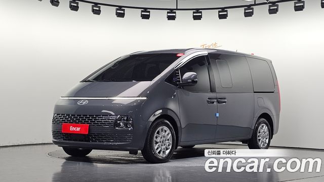 Hyundai Staria 2025