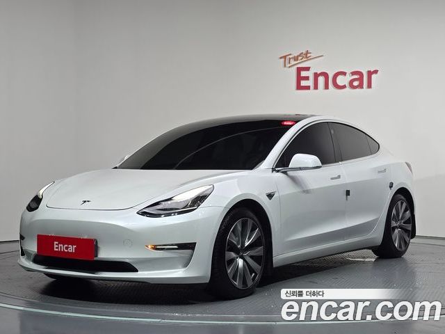 Tesla Model 3 2020