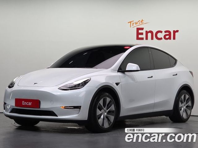 Tesla Model Y 2022