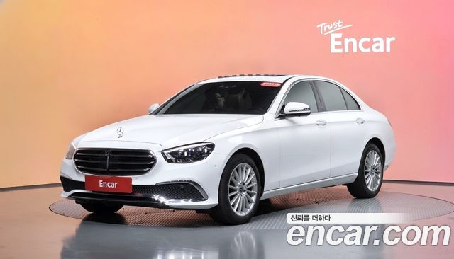 Mercedes-Benz E-Class 2023