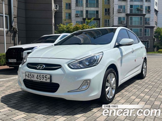 Hyundai Accent 2015