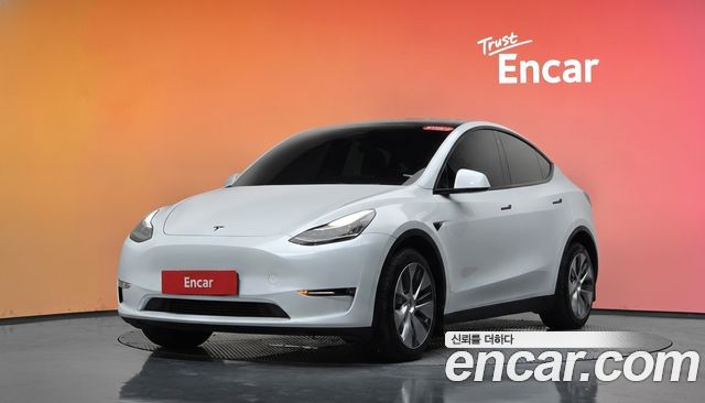 Tesla Model Y 2022