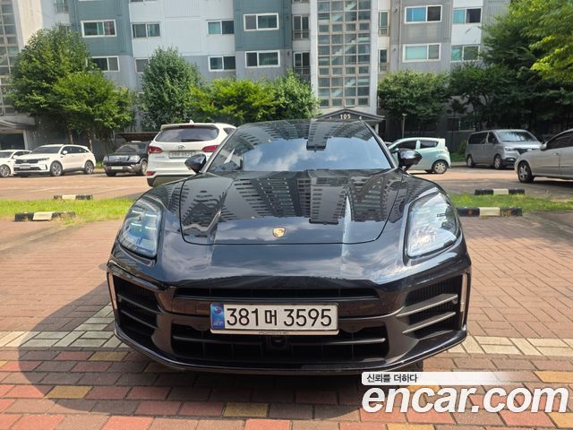 Porsche Panamera 2025