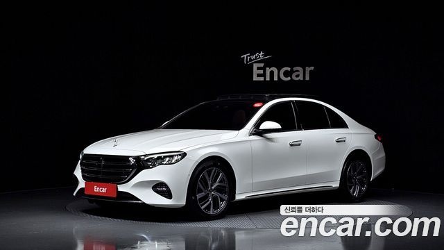 Mercedes-Benz E-Class 2024