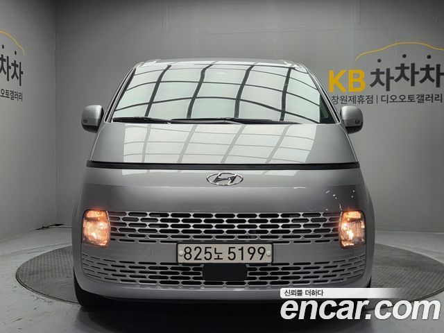 Hyundai Staria 2022