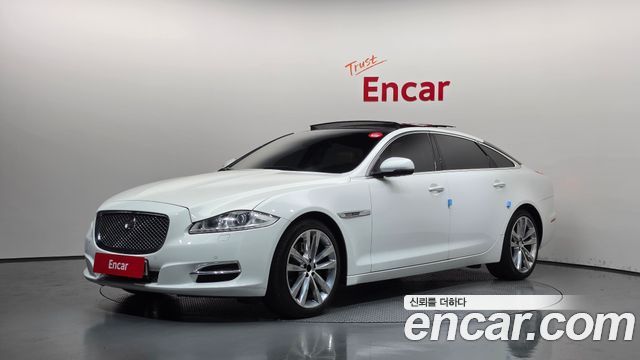 Jaguar XJ 2011