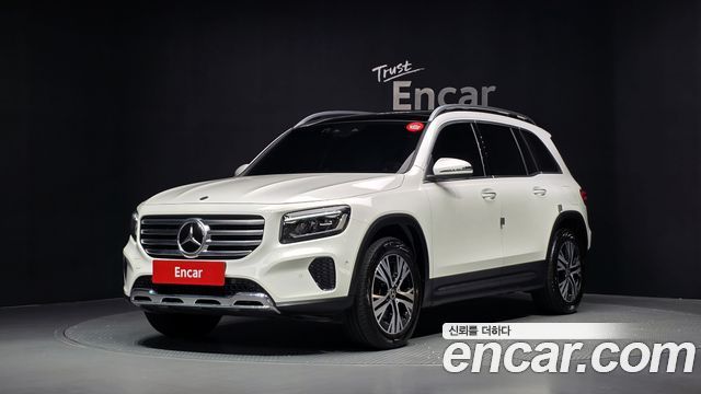 Mercedes-Benz GLB-Class 2024