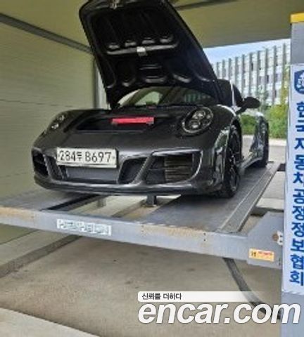 Porsche 911 2019
