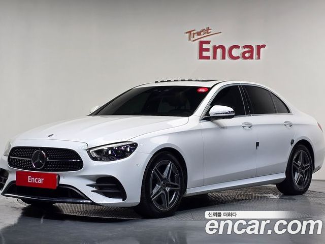 Mercedes-Benz E-Class 2022
