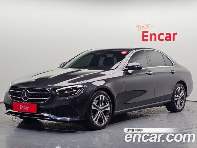 Mercedes-Benz E-Class 2023