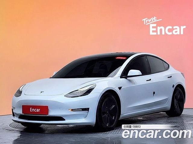 Tesla Model 3 2022
