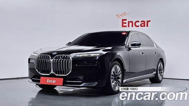 BMW 7-Series 2023