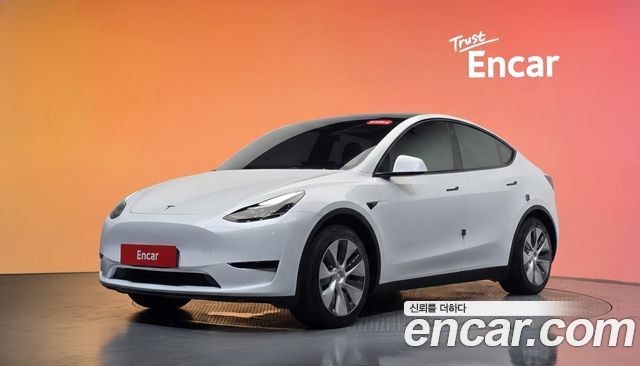 Tesla Model Y 2023