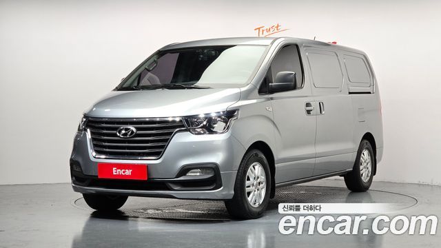 Hyundai Starex 2018