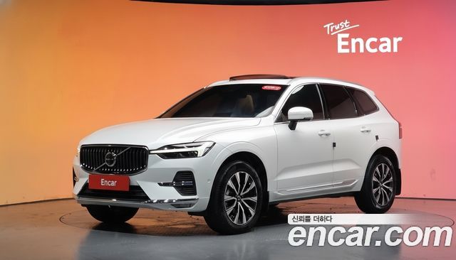 Volvo XC60 2025