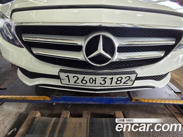 Mercedes-Benz E-Class 2017