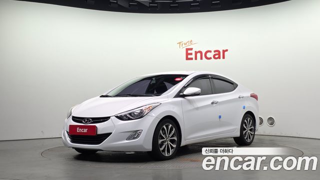 Hyundai AVANTE 2013