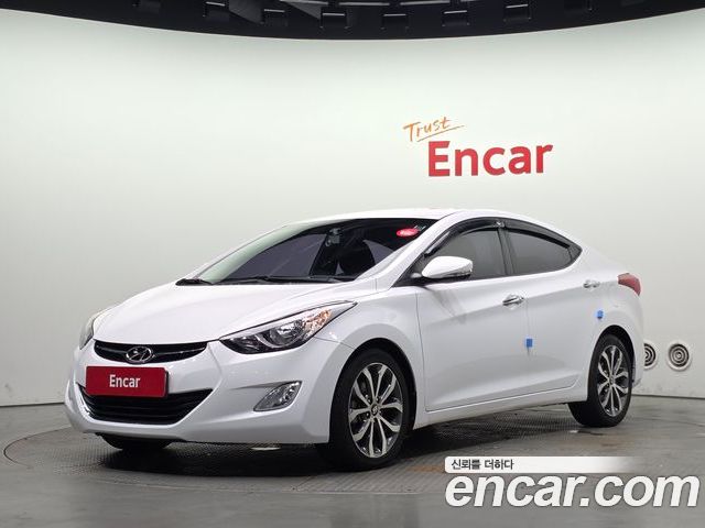 Hyundai AVANTE 2013