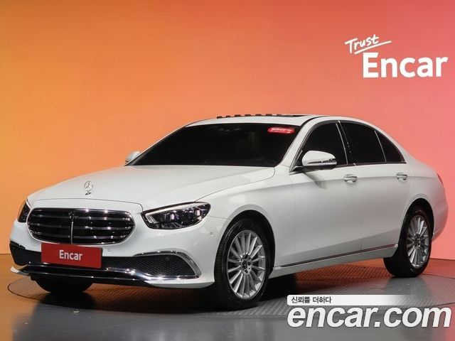 Mercedes-Benz E-Class 2022