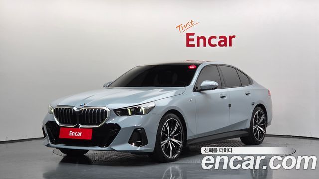 BMW 5-Series 2024