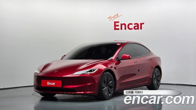 Tesla Model 3 2024