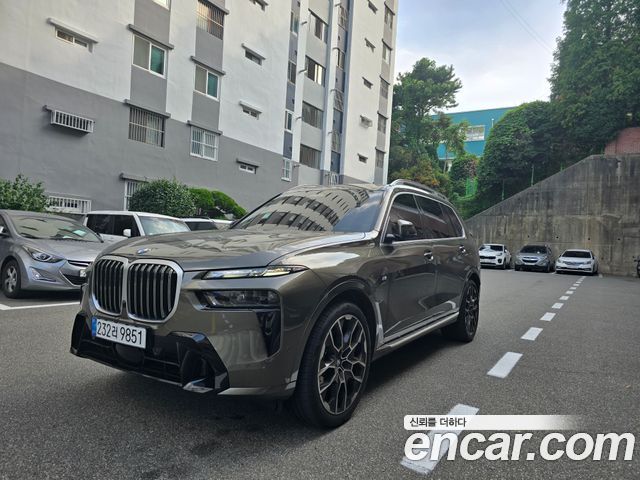 BMW X7 2025