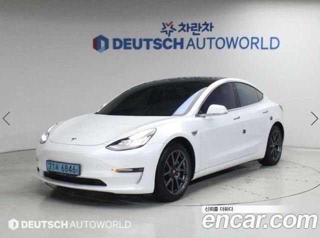 Tesla Model 3 2020