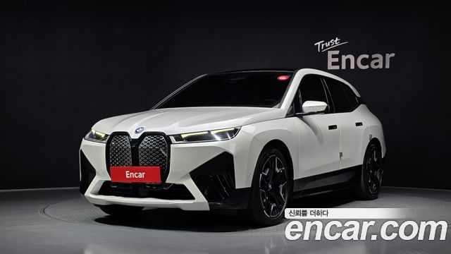 BMW iX 2023