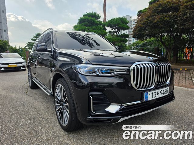 BMW X7 2021