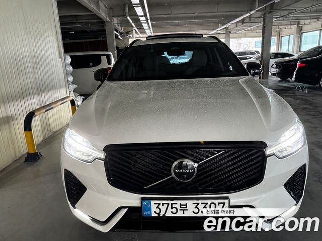 Volvo XC60 2025