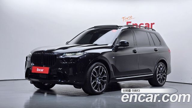 BMW X7 2025