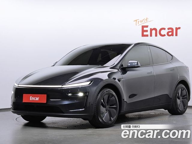 Tesla Model Y 2025