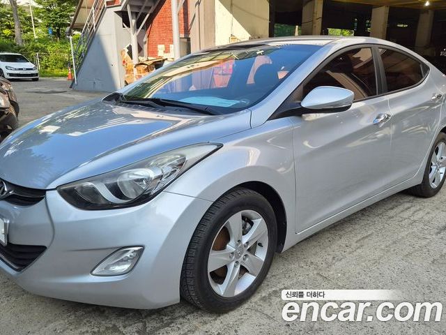 Hyundai AVANTE 2010